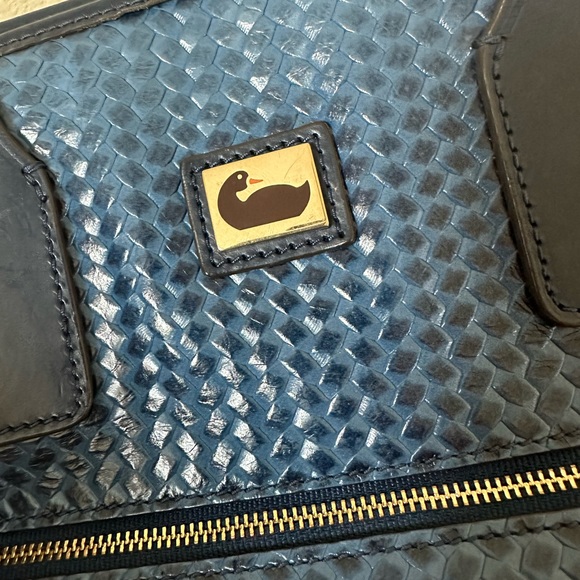 SOLD Hard to find Dooney & Bourke Blue Woven shoulder shopper tote bag handbag - Picture 9 of 16